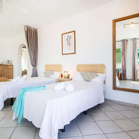 Helios - Plusholidays *